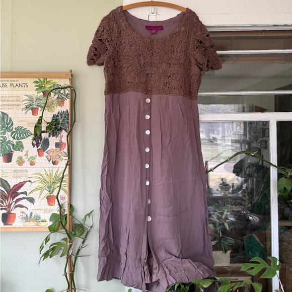 Vintage Dresses & Skirts - Vintage Mauve Crochet and Capiz Shell Midi Dress